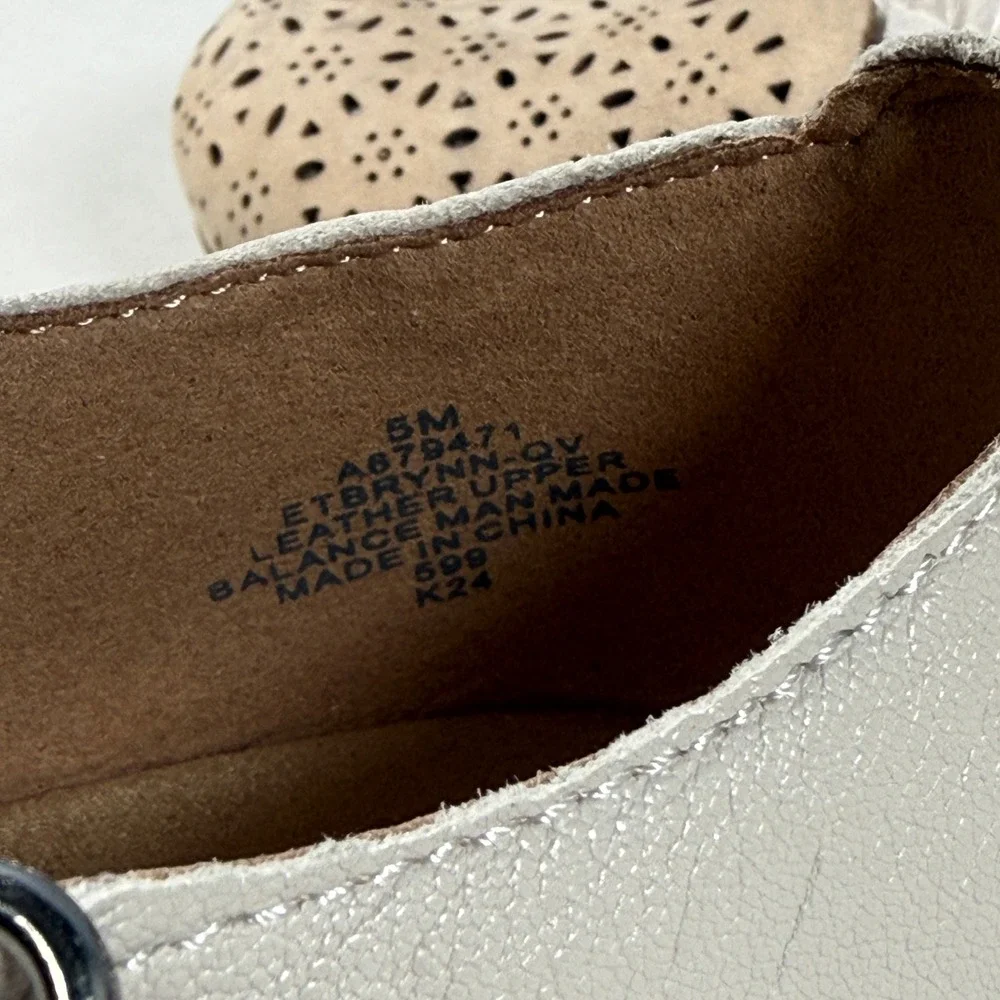 Earth Origins Brynn Ivory Leather Laser Cut Mary Jane‎ Flats ETBRYNN-QV  5M